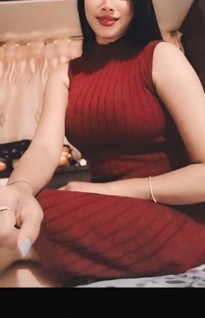 Escorts Service near the Ritz Carlton Hotel in Bengaluru