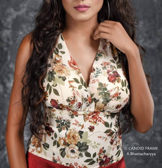 Escort Service near The Oberoi Hotel Bangalore